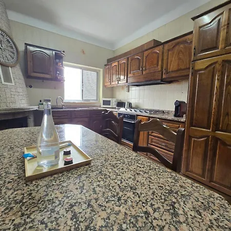Feriehus Casa Bela Vista, Traditional Portuguese Countryside House *